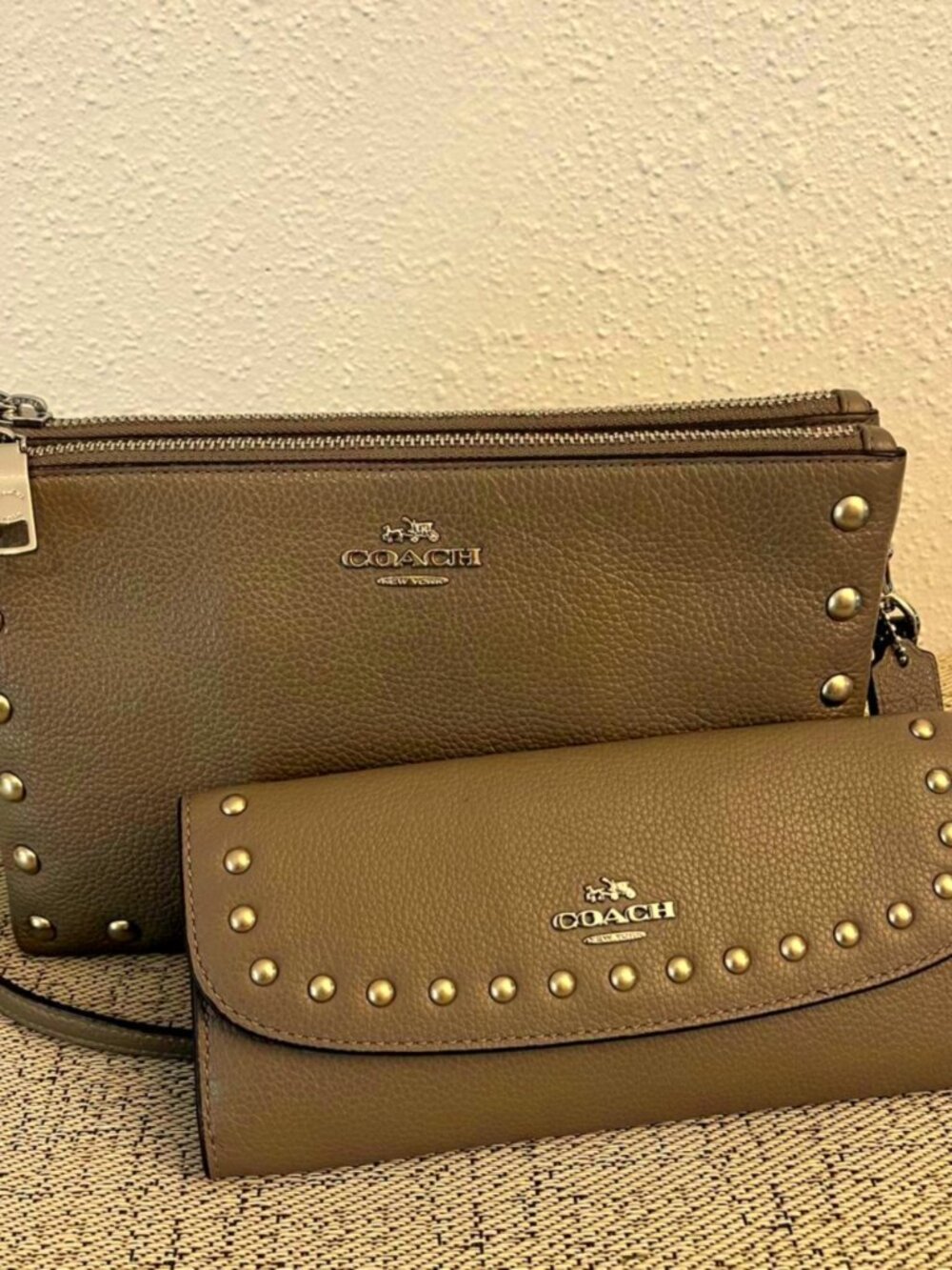 COACH LAYLA Crossbody with Matching Wallet Like New